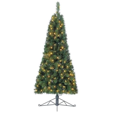 Genius Half Christmas Trees That Sits Flat Against a Wall (Never ...