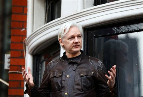 Wikileaks Julian Assange Steps Down As Editor After Being Silenced By Ecuador