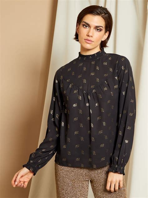 Blusa Estampada Con Cuello Alto NEGRO Kiabi 18 00