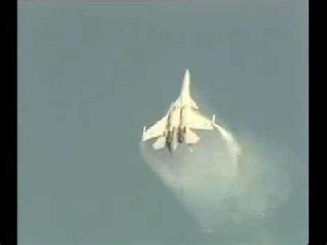 Sukhoi Does 'Cobra' Maneuver | Military.com