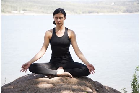 Aprende A Respirar Mejor Practicando Yoga Equipo Daphne