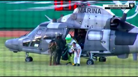 Denuncian En Fgr Uso De Helicóptero De Semar Para Mascota De Beisbol