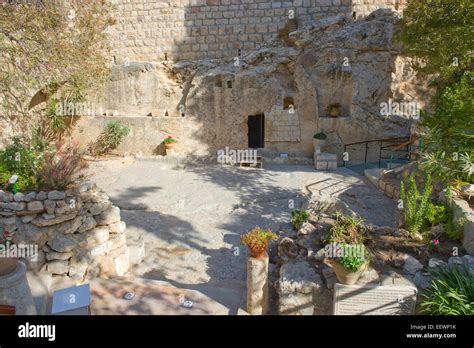 Garden tomb of jesus hi-res stock photography and images - Alamy