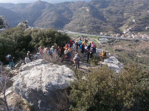 Loano Non Solo Mare Il Giugno Escursione Al Bric Mindino Liguria