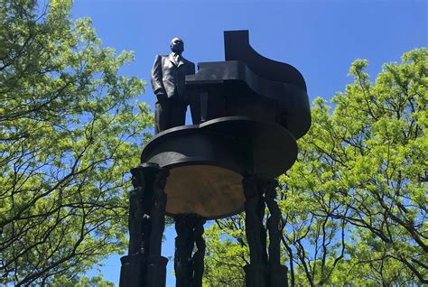 H A R L E M B E S P O K E Art The Duke Ellington Statue At 110th Street