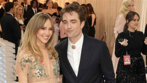 Herzlichen Gl Ckwunsch Robert Pattinson Und Suki Waterhouse Sind