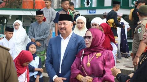 Bupati Pinrang Dan Wakilnya Salat Idul Fitri H Bersama Ribuan