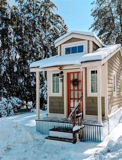 Charming Tiny House Near Brandon VT - Dream Tiny Living