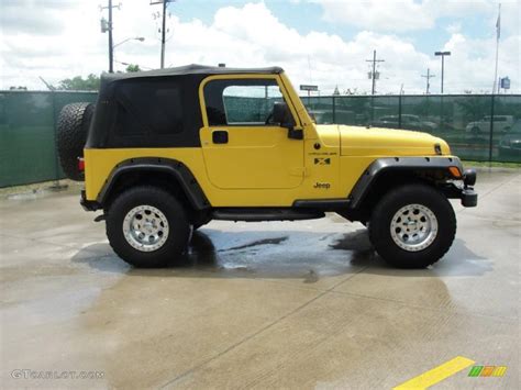 2004 Solar Yellow Jeep Wrangler X 4x4 35054806 Photo 2