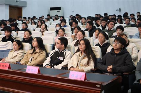 “心有榜样，行有力量” 深蓝学院协同环境化学与工程学院开展优秀学子经验分享会