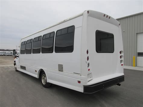 2005 Starcraft Chevrolet C5500 33 Passenger Shuttle Bus