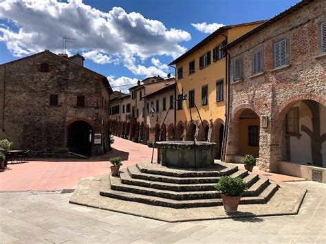 Video Passeggiata A Civitella In Val Di Chiana Con Drone Borghi Toscana