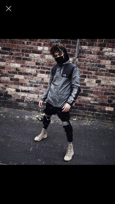 What Shoes Are These Rscarlxrd