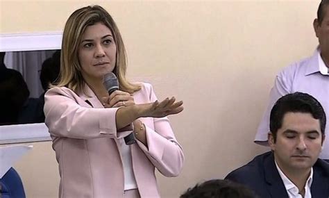 Diante Das Inunda Es Em Lagarto Prefeita Hilda Ribeiro Escolhe Apenas