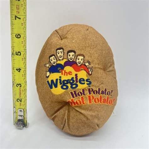 The Wiggles Hot Potato Hot Potato Singing Musical Plush Toy Toss Game Works Etsy