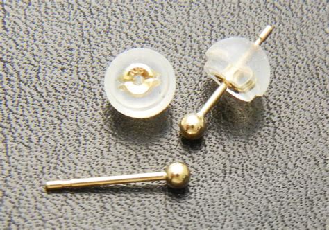 Yahooオークション K18 18金 丸玉2mm スタッドピアス 新品 ボールピ