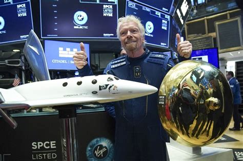 Richard Branson space-bound in early 2021 says Virgin Galactic