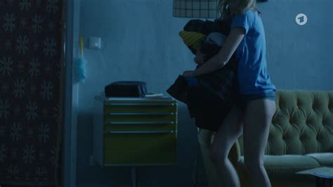 Nude video celebs Anna Unterberger sexy schönste Bescherung