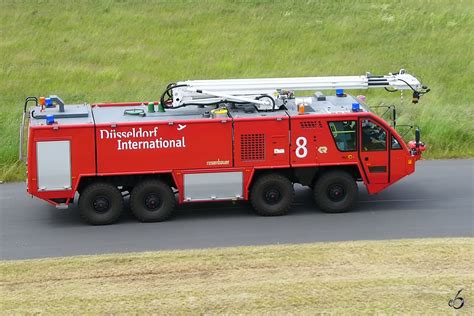 Deutschland Flugfeldlöschfahrzeuge Fotos 2 Fahrzeugbilder de