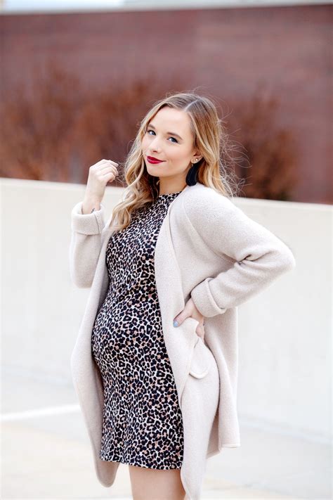 10 Petite Fashion Bloggers We Love