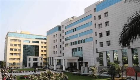 Heritage Medical College Varanasi Fees Cutoff 2024