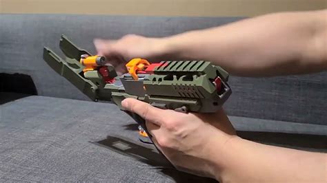 Check Out This Futuristic, Halo-style Auto Spring Airsoft Gun That Also Shoots Foam Darts