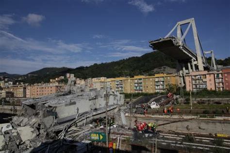 Ponte Morandi Nel Crollo Precipit Anche Un Camion Pieno Di Droga