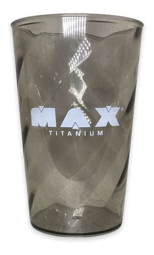 Copo Academia Shaker Shakeira C Canudo Max Titanium Ml