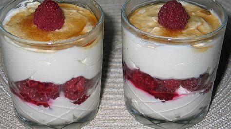 Himbeer Mascarpone Creme Mit Braunem Zucker Samtinkjaslike