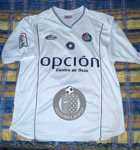 Getafe Third football shirt 2003 - 2004. Sponsored by Opciôn