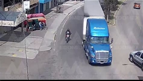 Accidente De Tráiler Contra Moto ¿quién Fue El Culpable Video