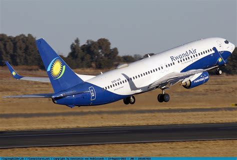 Picture RwandAir Boeing 737 8SH 9XR WR