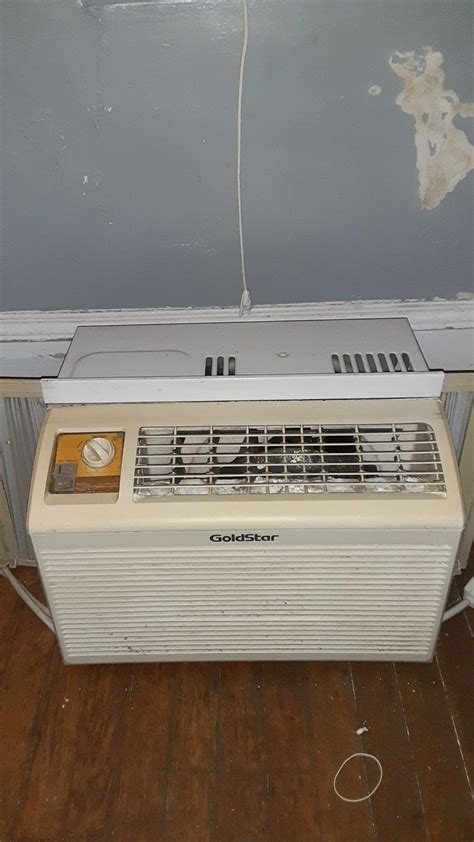 Goldstar Air Conditioner 8 000btu For Sale In Philadelphia Pa Offerup