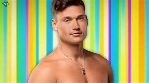 Traitors Uk Winner Aaron Evans Is Coming To Love Island Usa Screennearyou