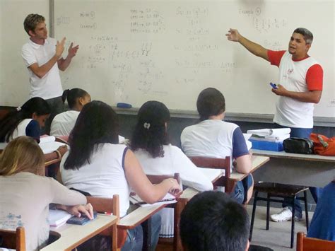 Ari Vieira Educar E Incluir Desafios Da Sociedade Contempor Nea