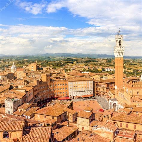 Siena, Tuscany, Italy — Stock Photo © quixoticsnd #68425025