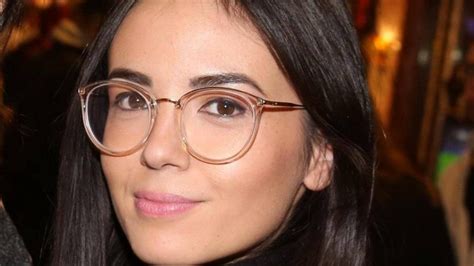 Agathe Auproux Sans Soutien Gorge La Jolie Brune Fait Des Ravages