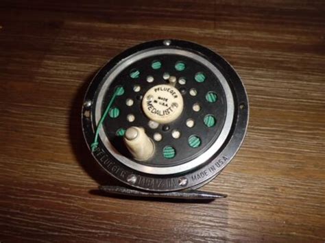 Vintage PFLUEGER Medalist 1494 1 2 DA Fly Reel Made In USA EBay