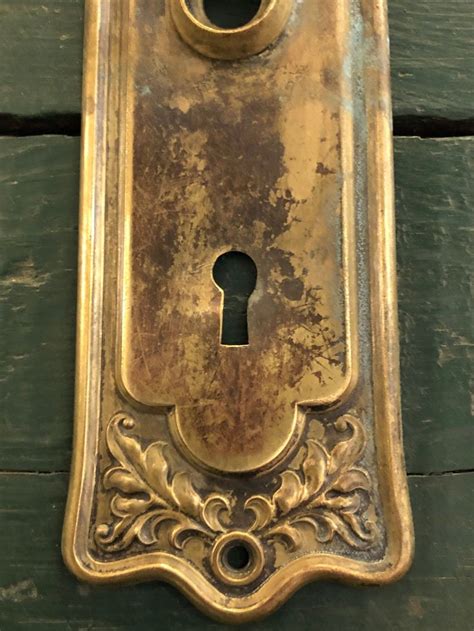 Authentic Vintage Late 1800s Early 1900s Victorian Style Pressed Brass Door Knob Backplate