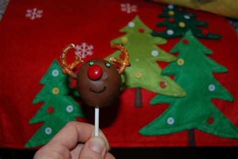 Sweet Dreams: Reindeer cake pops