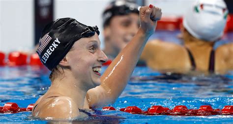 Katie Ledecky Wins Gold In 800m Freestyle And Beats Her Own World Record