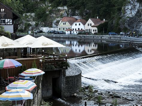 Au raz de la rivière Cesky Krumlov République Tchèque Normand