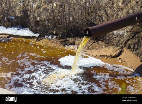 Aguas Residuales Industriales Fotografías E Imágenes De Alta Resolución