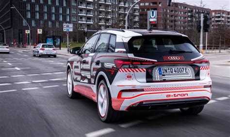 Az Audi K Vetkez Elektromos Aut Ja Lesz A Q E Tron Aut S St Lus