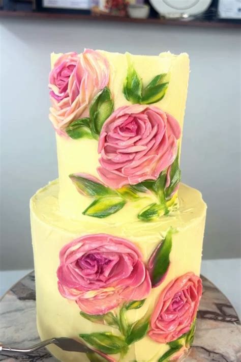 Buttercream Palette Knife Painted Roses