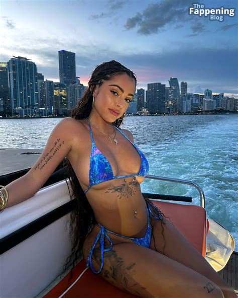 Malu Trevejo Displays Her Sexy Boobs In A Bikini 8 Photos