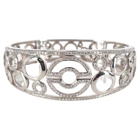 18ct White Gold Hinged Diamond Bangle For Sale At 1stdibs