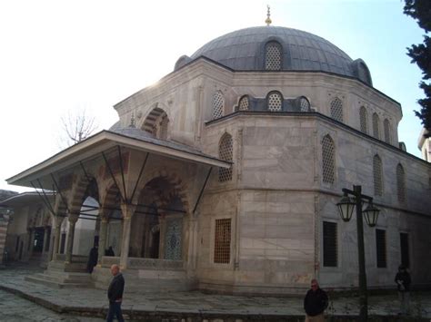 The Tomb of Sultan Selim II - Istanbul Metropolitan Municipality