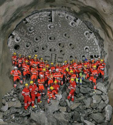 Túnel de base de São Gotardo a obra do século