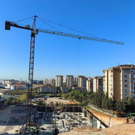 China Tavol Brand Qtz100 6013 Tower Crane 8 Ton For Philippines Project